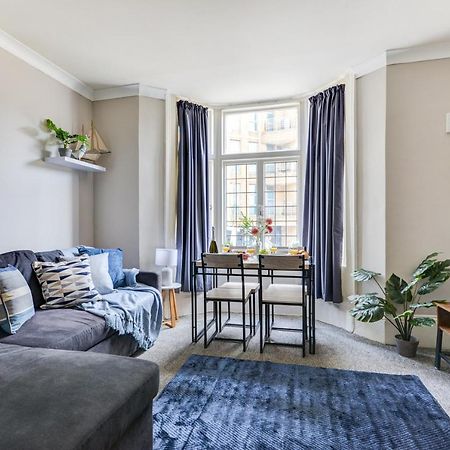 2 Bedroom Apartment - Queens Square Flat 1 Hove Extérieur photo