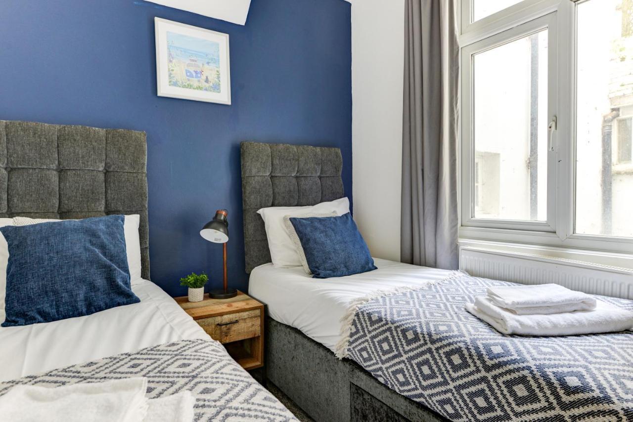 2 Bedroom Apartment - Queens Square Flat 1 Hove Extérieur photo