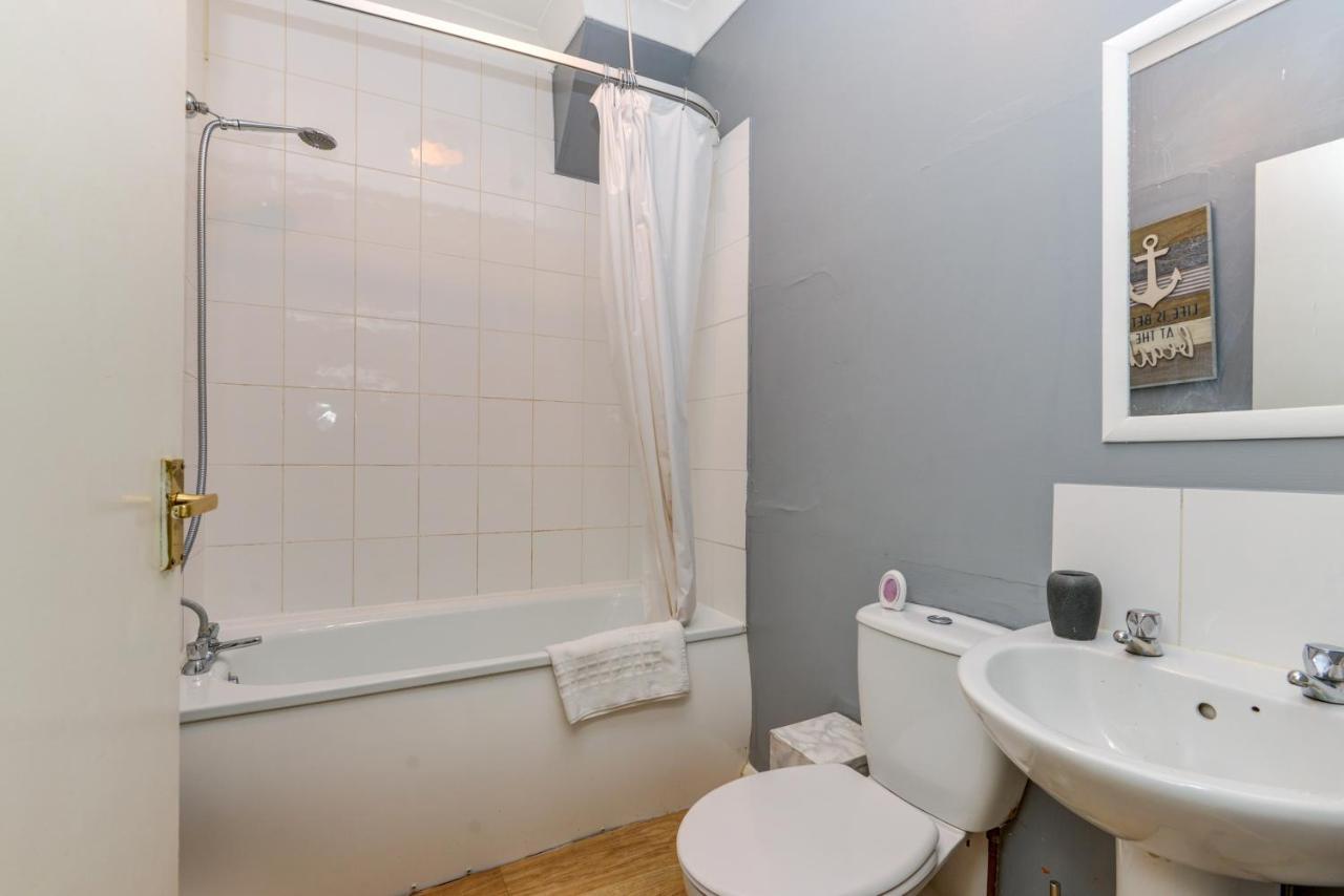 2 Bedroom Apartment - Queens Square Flat 1 Hove Extérieur photo