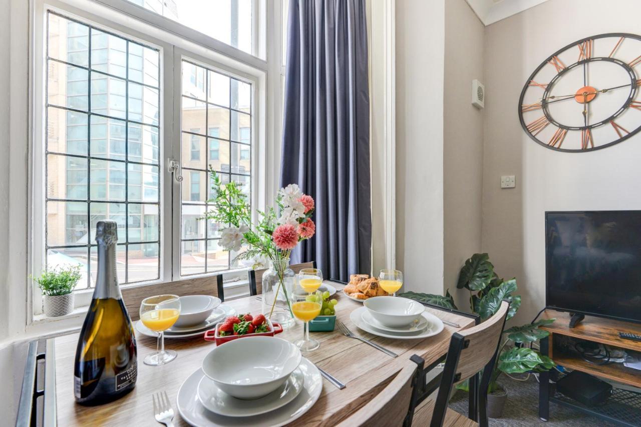 2 Bedroom Apartment - Queens Square Flat 1 Hove Extérieur photo
