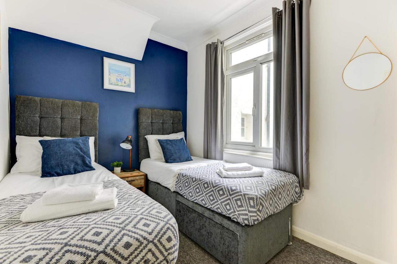 2 Bedroom Apartment - Queens Square Flat 1 Hove Extérieur photo