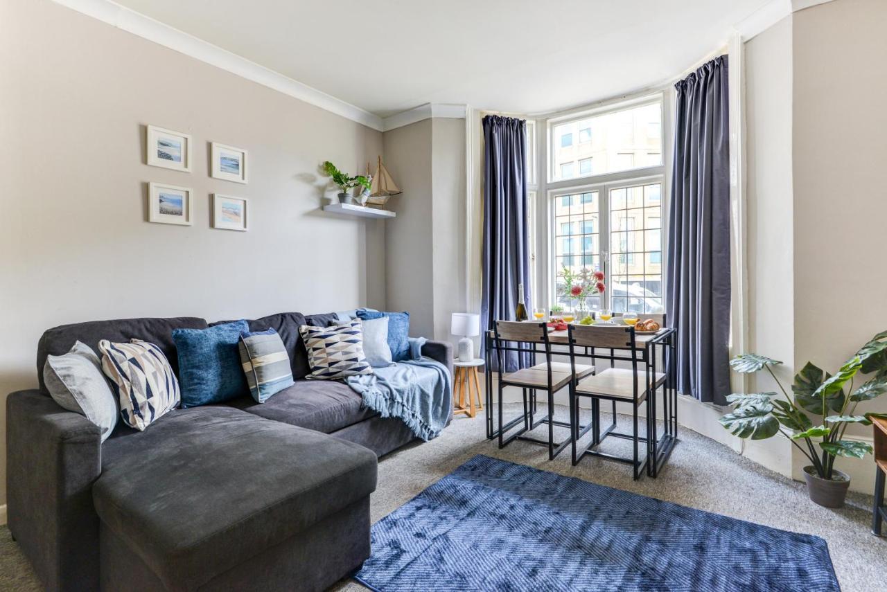 2 Bedroom Apartment - Queens Square Flat 1 Hove Extérieur photo