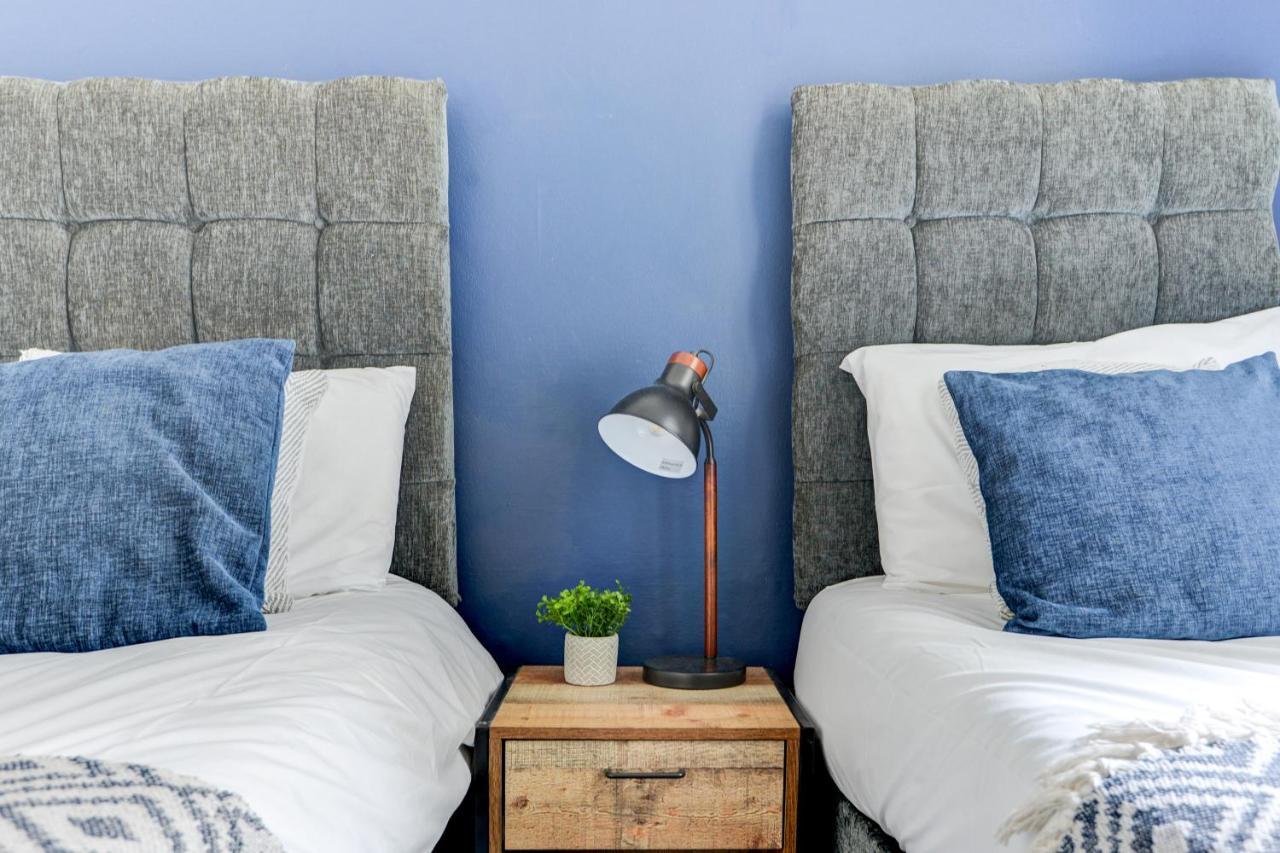 2 Bedroom Apartment - Queens Square Flat 1 Hove Extérieur photo