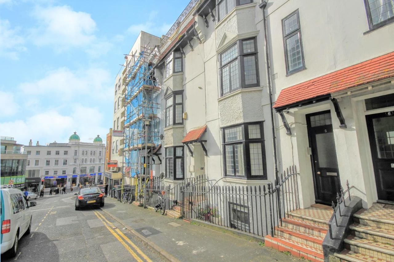2 Bedroom Apartment - Queens Square Flat 1 Hove Extérieur photo